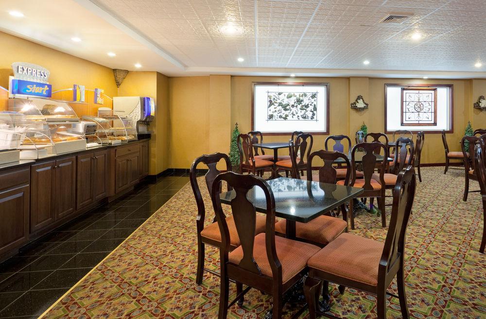 Holiday Inn Express Hotel & Suites Swansea By Ihg Екстер'єр фото