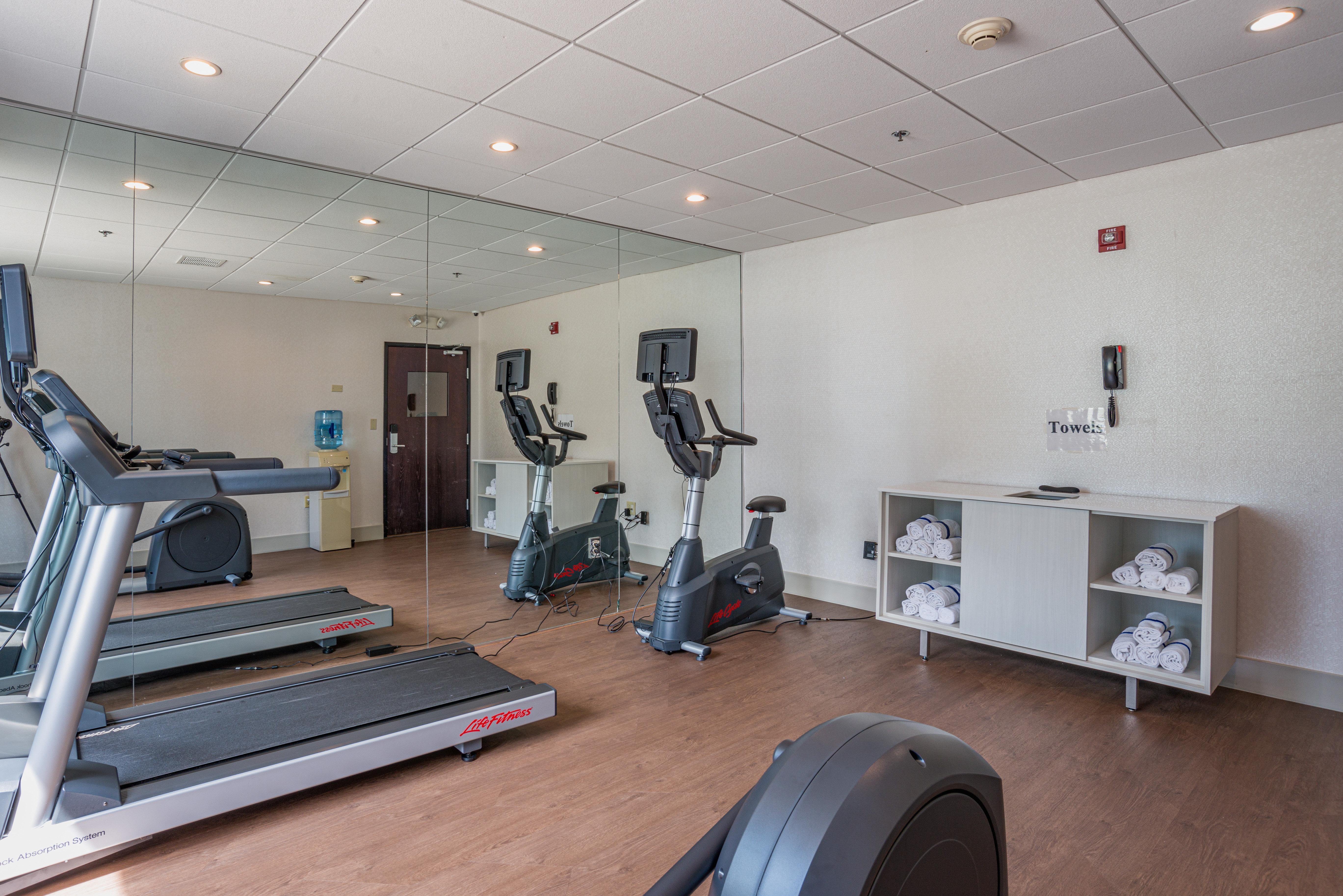 Holiday Inn Express Hotel & Suites Swansea By Ihg Екстер'єр фото