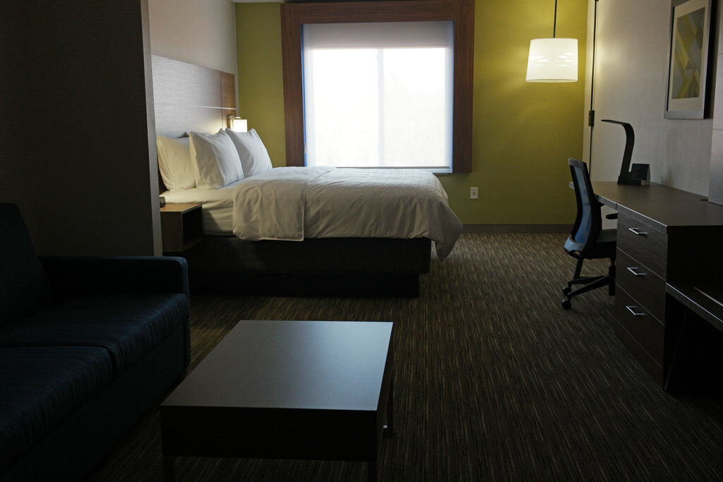 Holiday Inn Express Hotel & Suites Swansea By Ihg Екстер'єр фото
